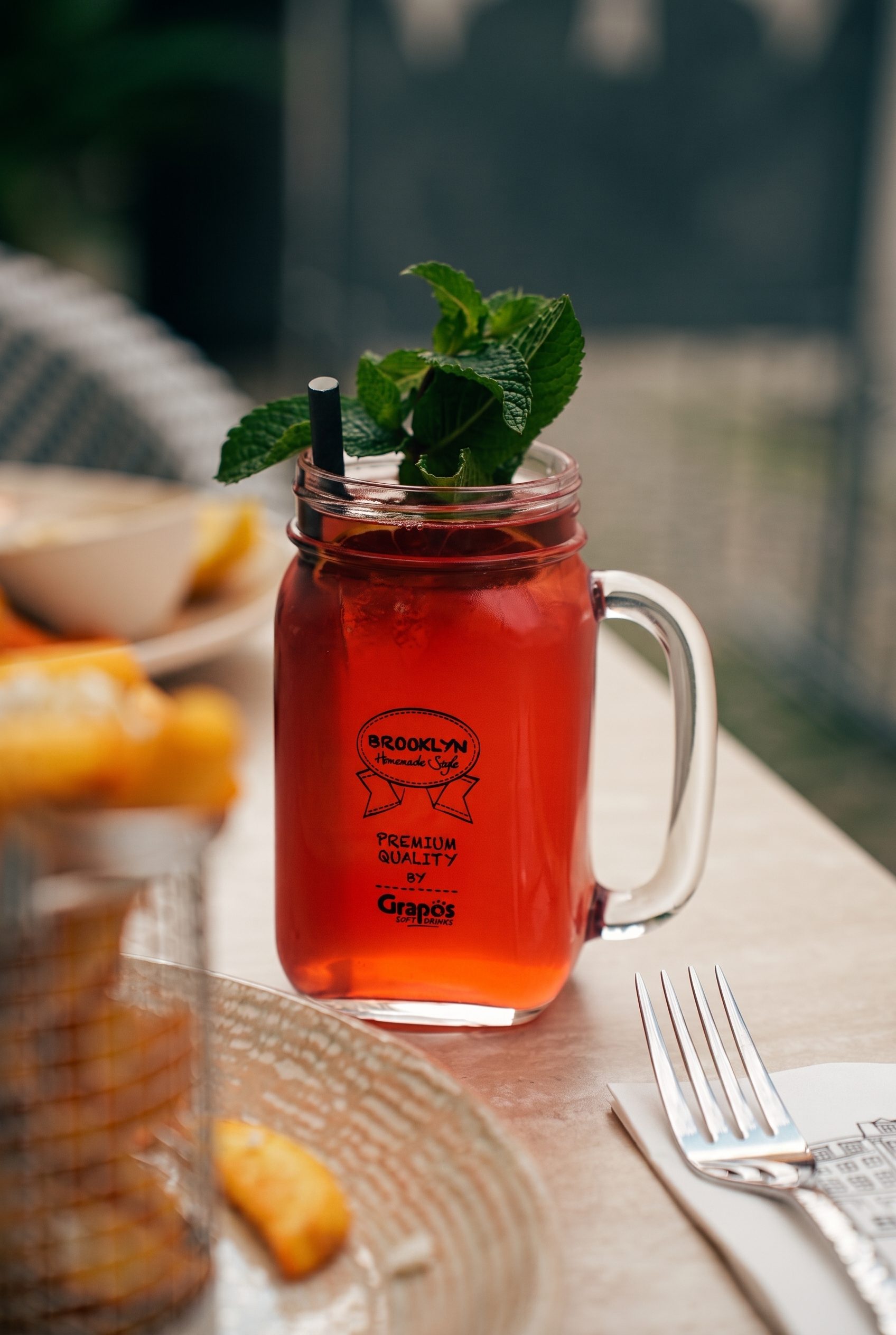 Hausgemachte Himbeer-Limonade